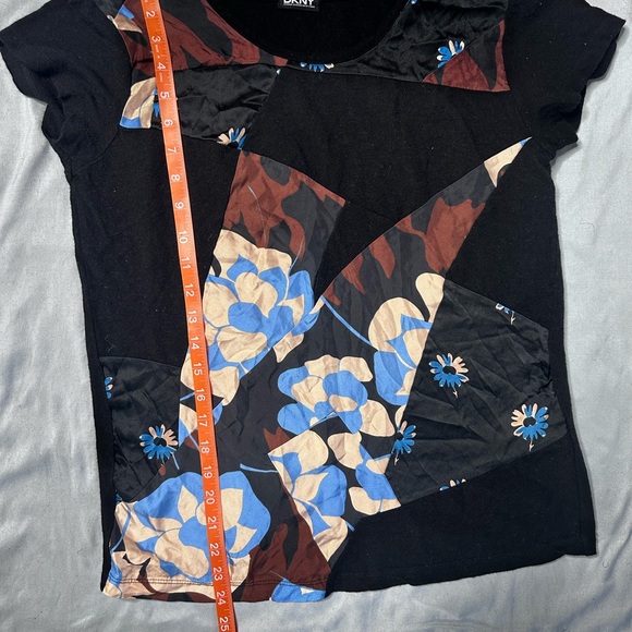 DKNY Black Wool with Vibrant Floral Front Design - Picture 5 of 6